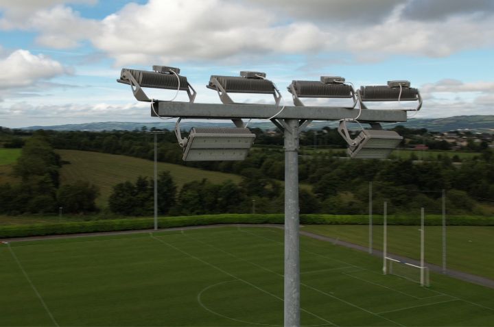 LED floodlight retrofit on an existing sports column
